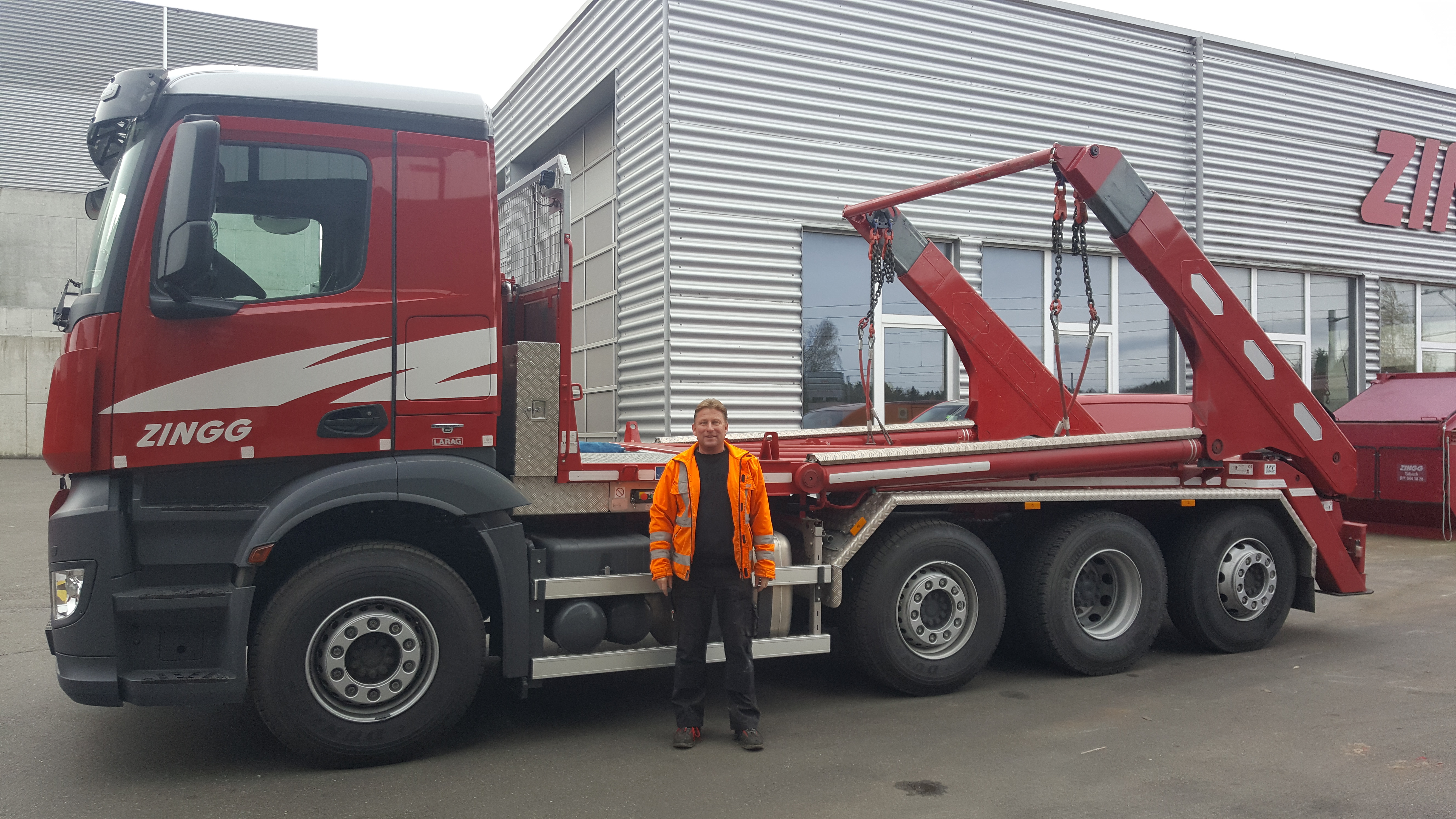 Absetzkipper GIGANT 32T Comfort, Zingg Industrieabfälle AG