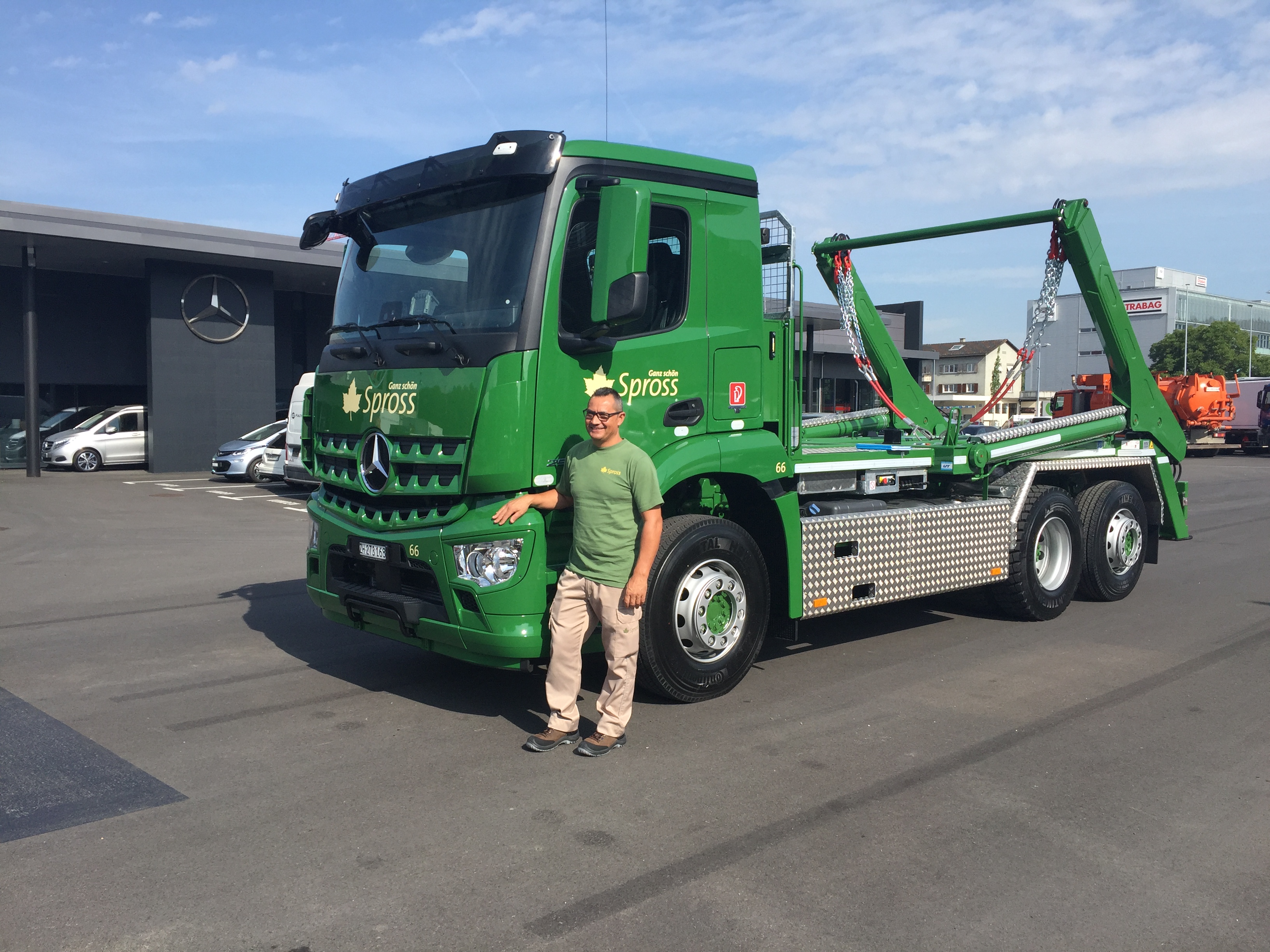 Absetzkipper GIGANT 26T Comfort, Spross Muldenservice AG