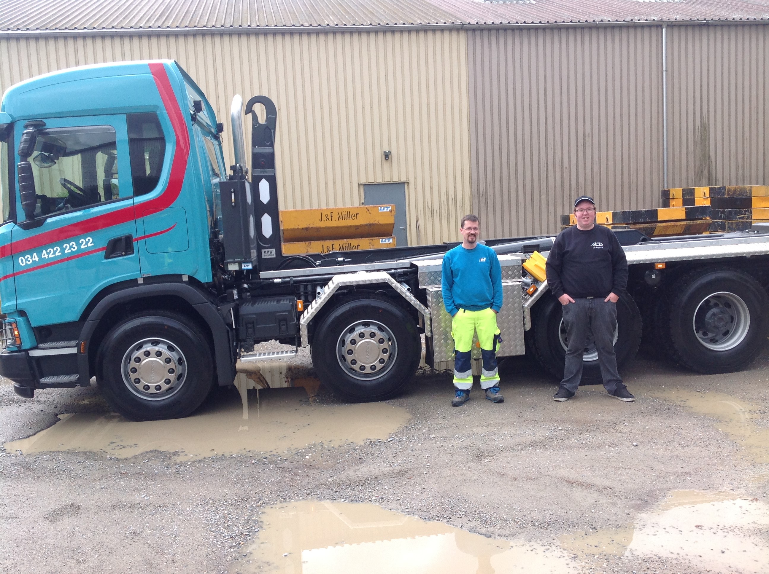 Abrollkipper SAURIER 32TR80 Varitec, Jakob Müller Transporte Realisierter Abrollkipper SAURIER 32TR80 Varitec der Jakob Müller Transporte