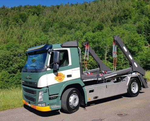 Realisierter Absetzkipper GIGANT 18T Comfort der Christen Transport AG